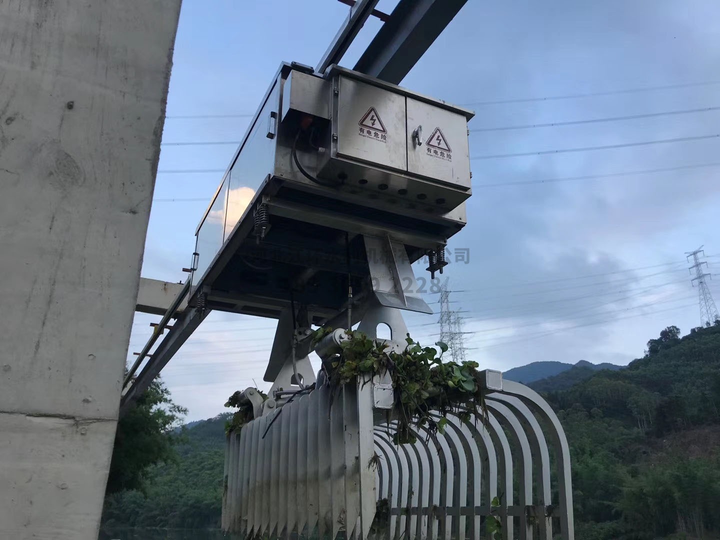 广东抓斗式清污机调试验收